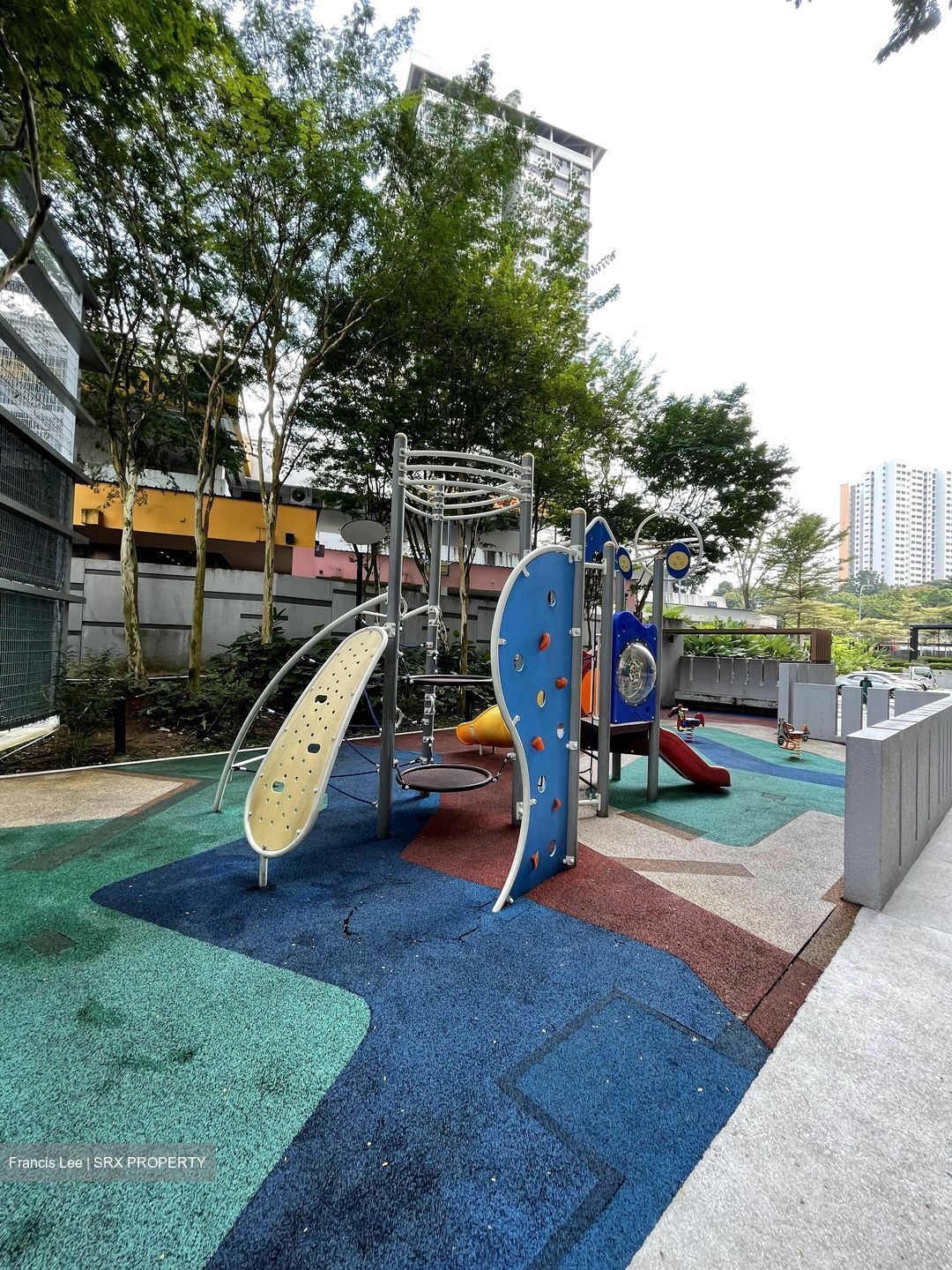 Centro Residences (D20), Condominium #585491431